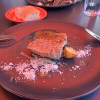 grigio la tavola - 