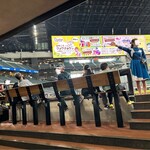 ES CON FIELD HOKKAIDO - ツアーでベンチ内へ左端は新庄監督専用椅子です！