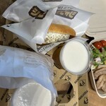 ES CON FIELD HOKKAIDO - わかりにくいけどホットドッグ2種とビール