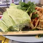 カオマンガイ - かなりボリューミー　3辛だったら食べられなかった