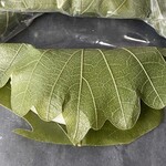 久栄堂菓子舗 - 『かしわ餅(こしあん)』