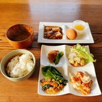 まいにち農園食堂 オーガニックパパキッチン - ビュッフェ
