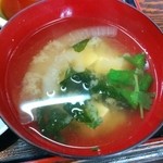 Makkotoya - 三葉入りのお味噌汁♪