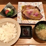 千ふく - いのしし＆羊定食(ご飯、味噌汁、小鉢、漬物)