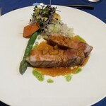 ルアン 佐原商家町ホテル NIPPONIA - 千葉県産 東の匠SPF豚のロースト オレンジソース エストラゴン風味 プティサレと大麦 アスパラガスと共に