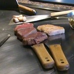 海王 - 牛フィレとポークステーキ