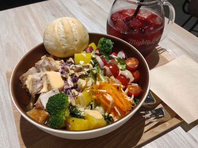 サラダボール crunch salad （クランチ サラダ） - 祇園四条/サラダ | 食べログ