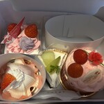 シャトレーゼ - こんな感じに箱詰めされます