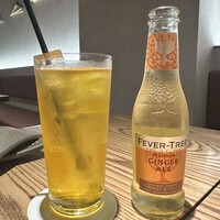 炭火焼鳥 木鶏 - 伊藤園の緑茶とイギリス生まれのジンジャーエール