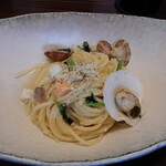 La Rondine - 色々魚介のアーリオ