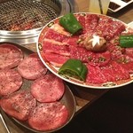 Binchoutan Yakiniku Tenten - 