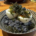 オケイブルワリー - 半熟たまごのっけ 竹炭真っ黒ポテサラ 720円
                                2025年5月11日