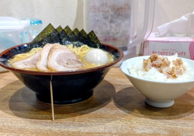 横濱家系ラーメン 前田家 - 苫小牧（ラーメン）の写真