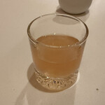 ラ・ベ - ブラッドオレンジとミントのドリンク