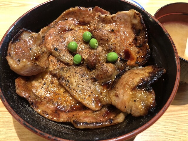 豚丼のぶたはげ 本店 - 帯広（豚丼）の写真