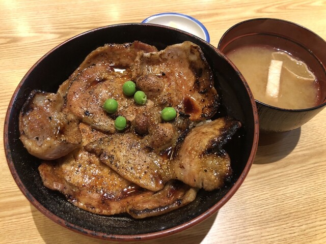 豚丼のぶたはげ 本店 - 帯広（豚丼）の写真