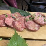 大衆ホルモン肉力屋 - 