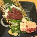 かば屋 - 馬刺し二種盛り