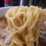 麺や 由布 - 麺のモチモチ感が最高でした