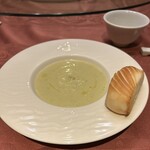 299374730 - 夏野菜のポタージュ と パン