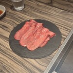299375428 - 