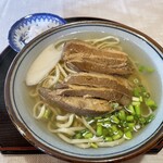 ゆくい処くぇぶぅ - 三枚肉そば　並　800円