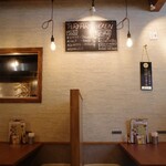 ファイヤーチキン 上野入谷店 - 内観