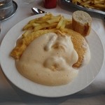 Le Pré Salé - オムレツ・フレンチフライ・パン