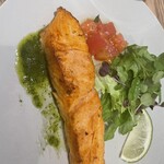 salmon atelier Hus - サーモンステーキ　ライム&ハーブ