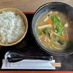 あたご屋 - 季節の根菜汁セット