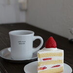 coffee house takizawake - ショートケーキ（730円） メキシコ デカフェ（630円）