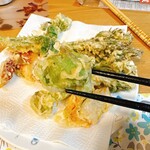 あづみ野食品 - 蕗のとうです