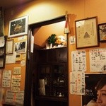 Izakaya Mamezo - 店内はまさに居酒屋と言った温かい雰囲気です(^^)