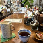 イースト・エイジア - 