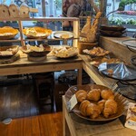 レ・ザンジュ・ベイ・ヨコハマ - イズニークロワッサン