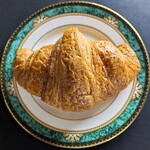 レ・ザンジュ・ベイ・ヨコハマ - イズニークロワッサン