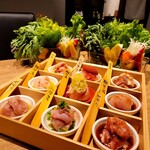 やさい巻き焼肉とタッカンマリ。さえずり - 