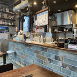 炭焼ホルモン えいた - 内観