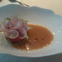 Jean-Georges Tokyo - 本マグロのタルタル、アヴォカド　ラディッシュとジンジャードレッシング