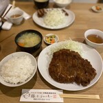 豚々ジャッキー - 