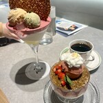 パフェ、珈琲、酒、佐藤 - 