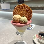 パフェ、珈琲、酒、佐藤 - 