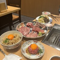 神戸焼肉 金虎 - 