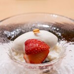 東茶屋 なかむら - 2025.5 出来立てヨーグルトアイス パンナコッタ 色々フルーツ