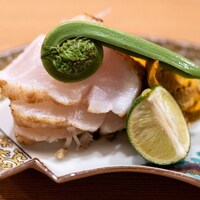 東茶屋 なかむら - 2025.5 炭火で炙った能登産クエ