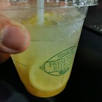 フレッシュネスバーガー ファッションクルーズ店 - 2025.4プレミアムセットのジンジャー280円