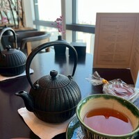 ザ タヴァン グリル＆ラウンジ - 