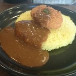 キートン - 壺焼きカレーコロッケ