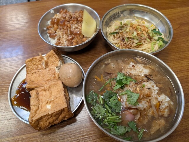 24小吃店 - 北投温泉/台湾料理 | 食べログ