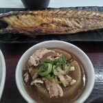 四日市ヒモノ食堂 - 定食 珈琲付きで８００円は店内最安